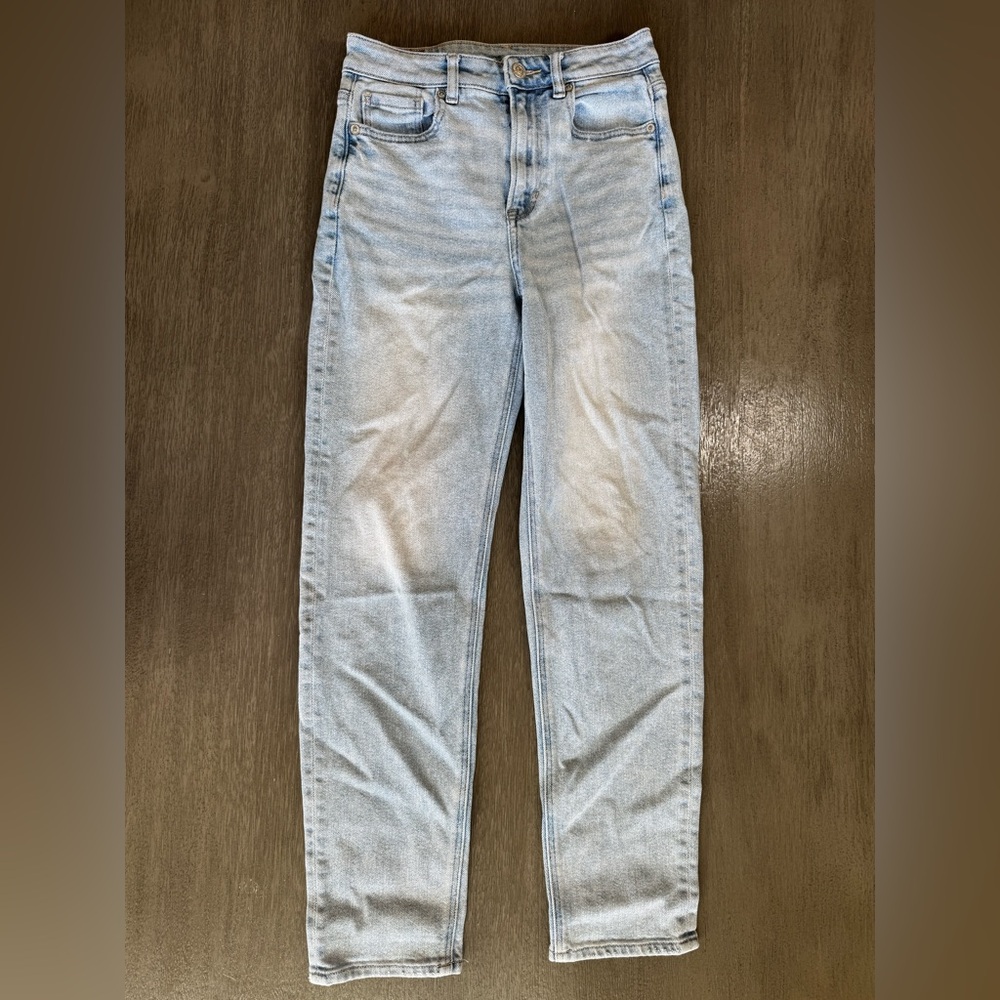 AEO Light Blue Denim Mom Straight Jeans Size 0 Reg